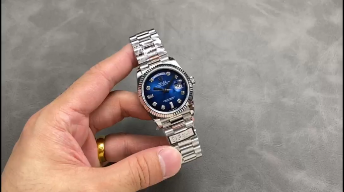Replica Rolex Day-Date 128239 Blue Ombre Diamond Dial 36MM Unisex Watch