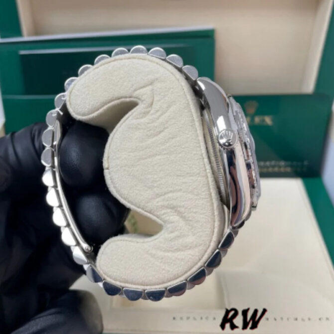 Replica Rolex Day-Date 128349RBR 0010 Blue Ombre Dial Diamond Bezel 36MM Unisex Watch