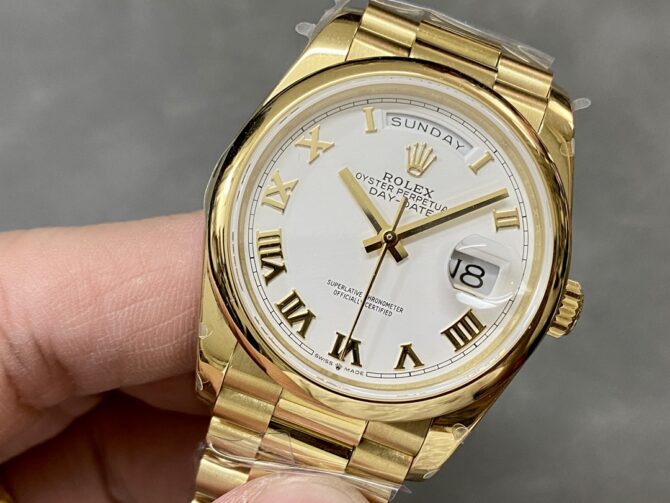 Replica Rolex Day-Date 118208 Yellow Gold White Dial Roman Numeral 36mm Unisex Watch