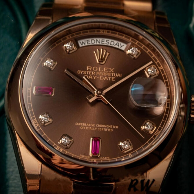 Replica Rolex Day-Date 118208 Yellow Gold Champagne Dial 36mm Unisex Watch