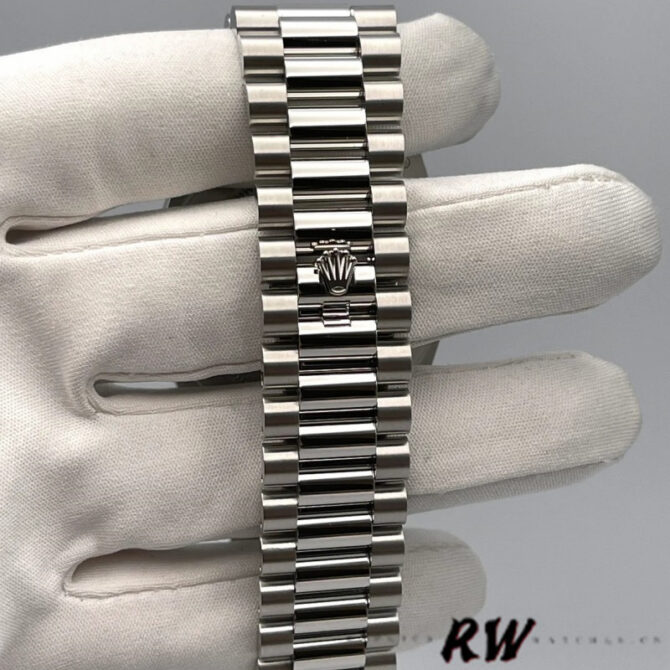 Replica Rolex Day-Date 118206 Ice Blue Roman Numeral Dial 36mm Unisex Watch