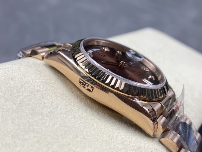 Replica Rolex Day-Date 128239 Blue Ombre Diamond Dial 36MM Unisex Watch