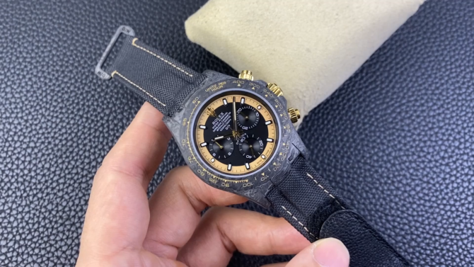 Rolex Cosmograph Daytona DiW Essence Carbon Fiber Luminous Limited Edition