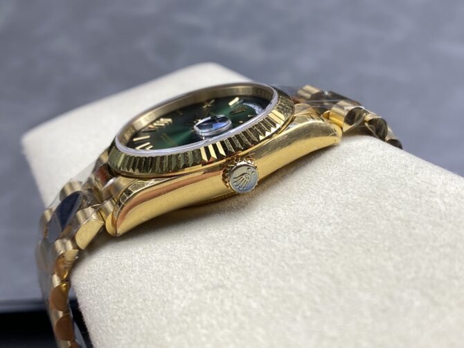 Replica Rolex Day Date 36mm Fluted Bezel Green Ombre Dial President Bracelet m128238 0118