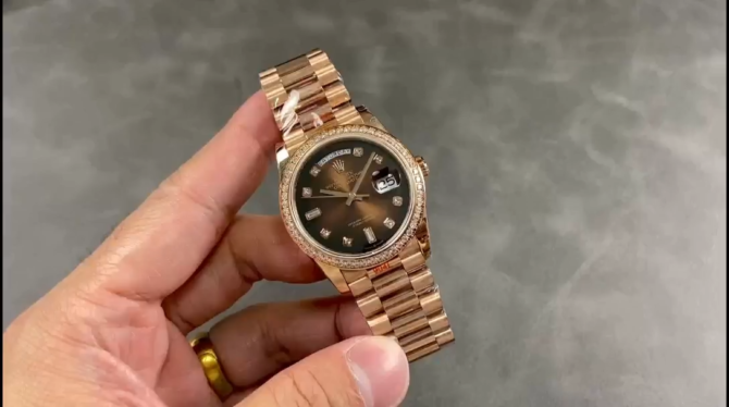 Replica Rolex Day-Date 36MM 128345RBR 0028 Mother of Pearl White Dial Everose Gold Unisex Watch
