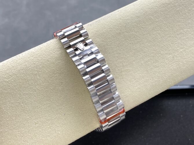 Replica Rolex Day Date 36 White Dial Platinum President Bracelet m128236 0017