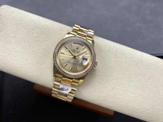 Replica Rolex Day Date 36 Yellow Gold Champagne Dial Diamond Bezel m128348rbr 0026