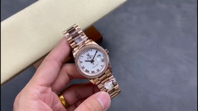 Replica Rolex Day-Date 128345RBR White Dial Everose Gold 36MM Unisex Watch