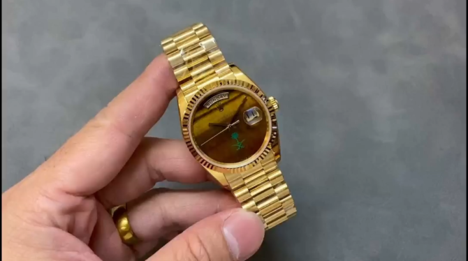 Replica Rolex Day Date Sapphire Mirror Watch with 36mm Diameter Tiger's Eye Dial President