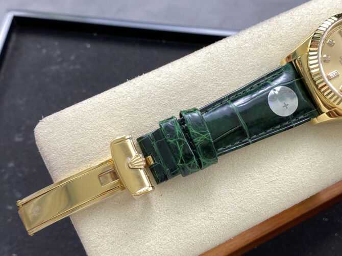 Replica Rolex Day Date 36 Yellow Gold Champagne Dial 118138 0148 Green Leather Strap