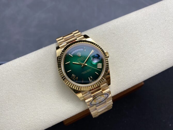 Replica Rolex Day Date 40 Yellow Gold Green Ombre Dial M228238 00691