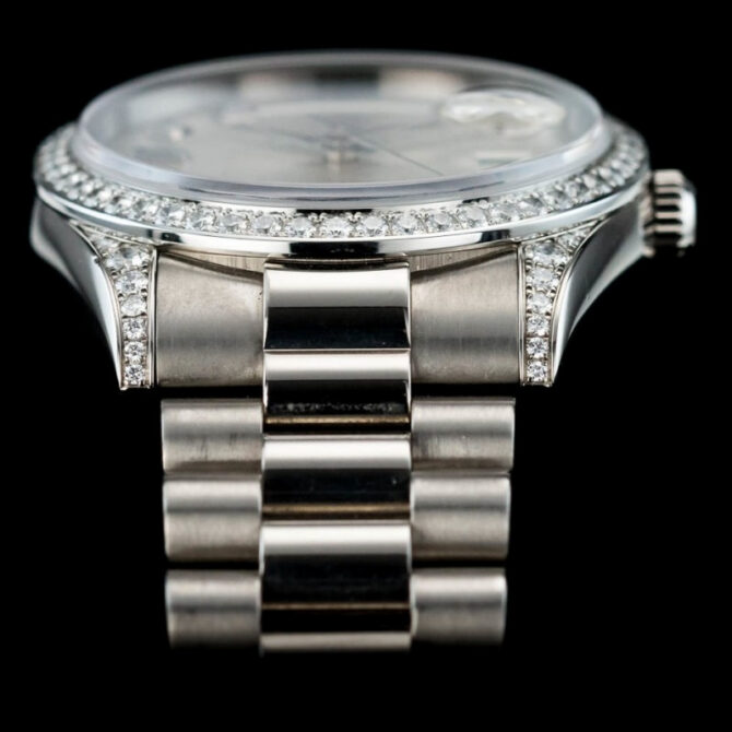 Replica Rolex Day-Date 118338 Champagne Roman Dial Diamond Bezel 36MM Unisex Watch