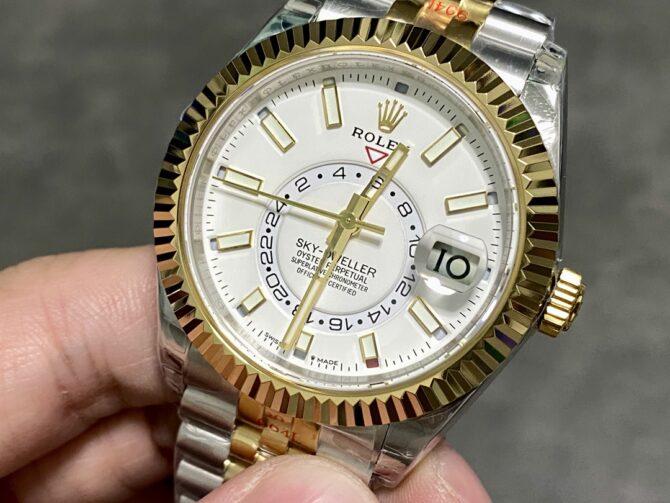 Rolex Sky Dweller 42 White Dial Yellow Gold Stainless Steel Jubilee 336933 0006