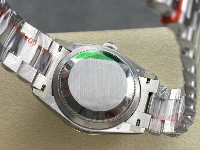 Replica Rolex Day-Date 128239 0005 White Gold Silver Index Dial 36MM Unisex Watch