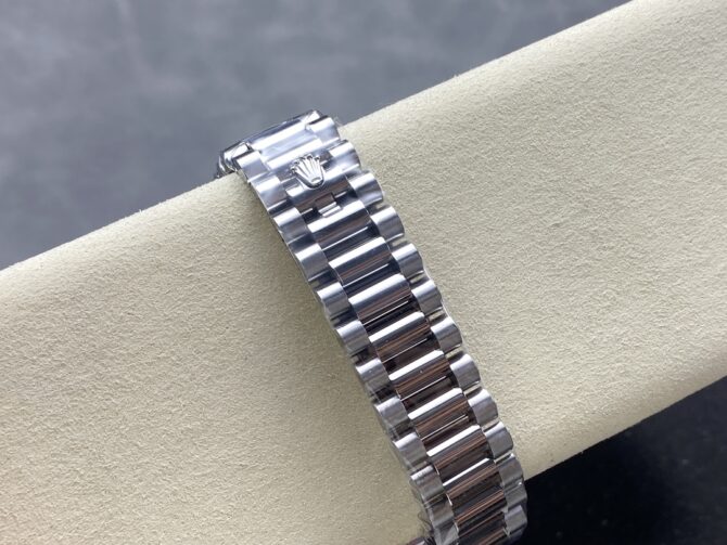 Replica Rolex Day Date 36mm White Gold 128239 0016 Pave Rainbow Diamond Dial
