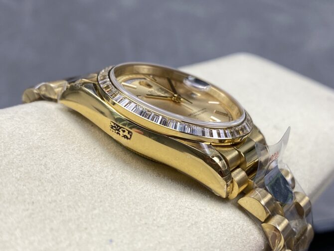 Replica Rolex Day Date 36 Yellow Gold Champagne Dial Diamond Bezel m128348rbr 0026