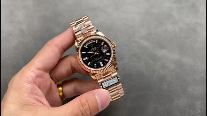 Replica Rolex Day Date 40 Eisenkiesel Baguette Automatic Diamond M228235 0045 Mens Watch