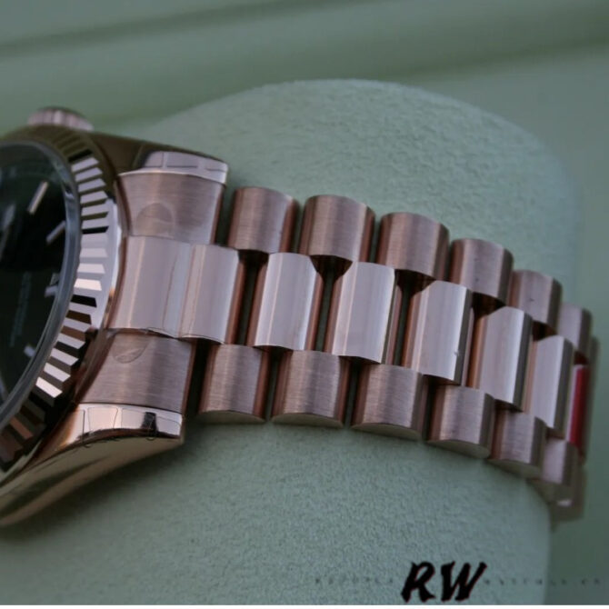 Replica Rolex Day-Date 118239 MOP Diamond Dial 36mm Unisex Watch