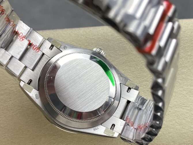 Replica Rolex Day Date 36 White Dial Platinum President Bracelet m128236 0017