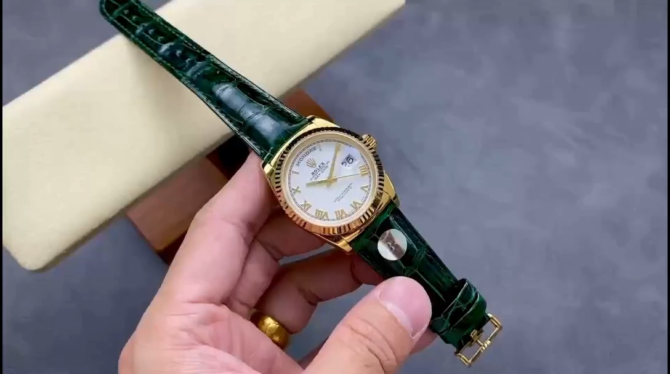 Replica Rolex Day Date 36 White Dial Solid 18k Yellow Gold 118138 Roman