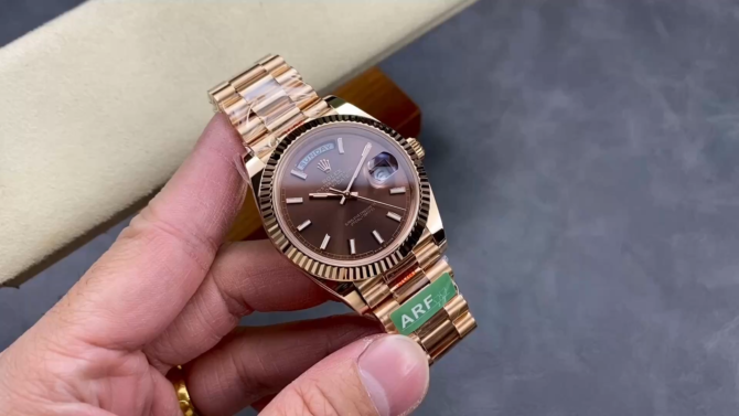 Replica Rolex Day-Date 228235 Chocolate Brown Dial Fluted Bezel 40mm Mens Watch