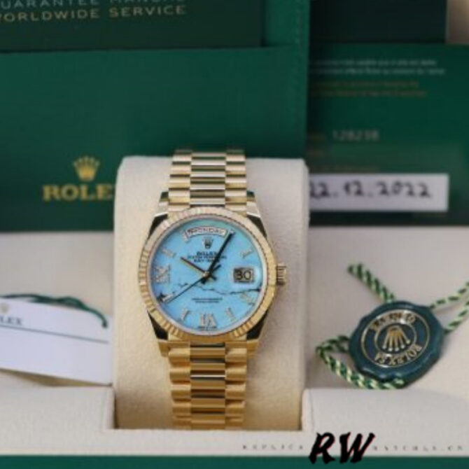Replica Rolex Day-Date m128235 0009 Everose Gold Pink Rose Dial 36MM Unisex Watch