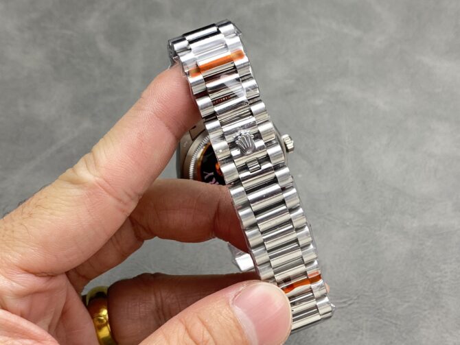 Replica Rolex Day Date 36 Fluted Bezel Platinum Bracelet 128236 0009