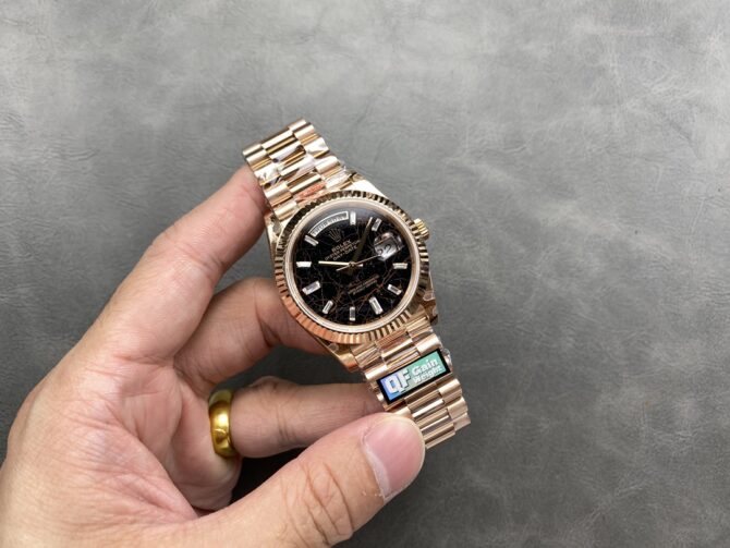 Replica Rolex Day Date 40 Eisenkiesel Baguette Automatic Diamond M228235 0045 Mens Watch