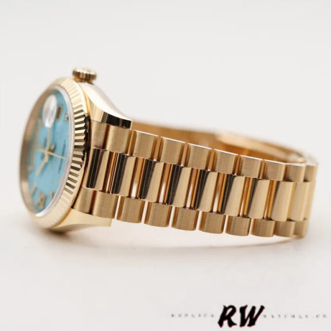 Replica Rolex Day-Date m128235 0009 Everose Gold Pink Rose Dial 36MM Unisex Watch