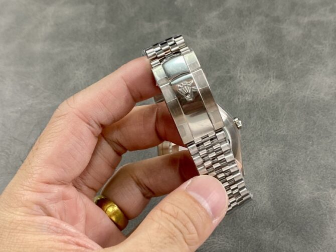 Rolex Datejust 126234 Fluted Bezel White Roman Dial 36MM Unisex Replica Watch