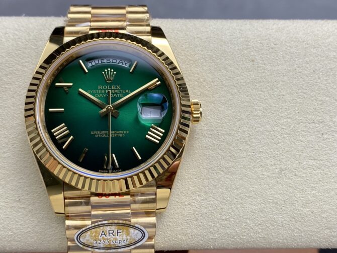 Replica Rolex Day Date 40 Yellow Gold Green Ombre Dial M228238 00691