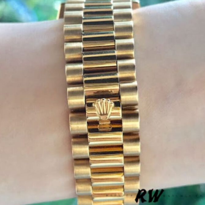 Replica Rolex Day-Date 118238 Pave diamond dial 36mm Unisex Watch