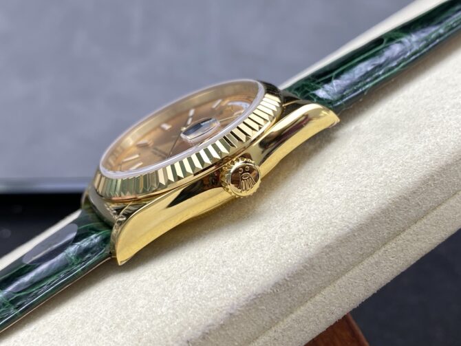 Replica Rolex Day Date 36 Yellow Gold Champagne Dial 118138 0125 Green Strap