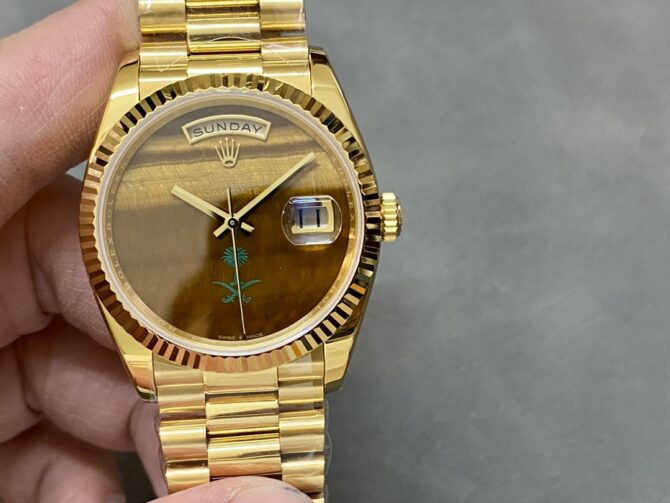 Replica Rolex Day Date Sapphire Mirror Watch with 36mm Diameter Tiger's Eye Dial President