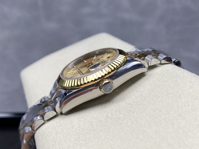 Rolex Datejust 36MM 126233 0015 Champagne Index Dial Fluted Bezel Unisex Replica Watch