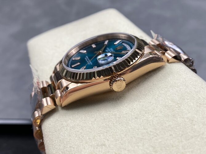 Replica Rolex Day Date Oyster 36 mm Everose Gold Blue Green Dial M128235 0085