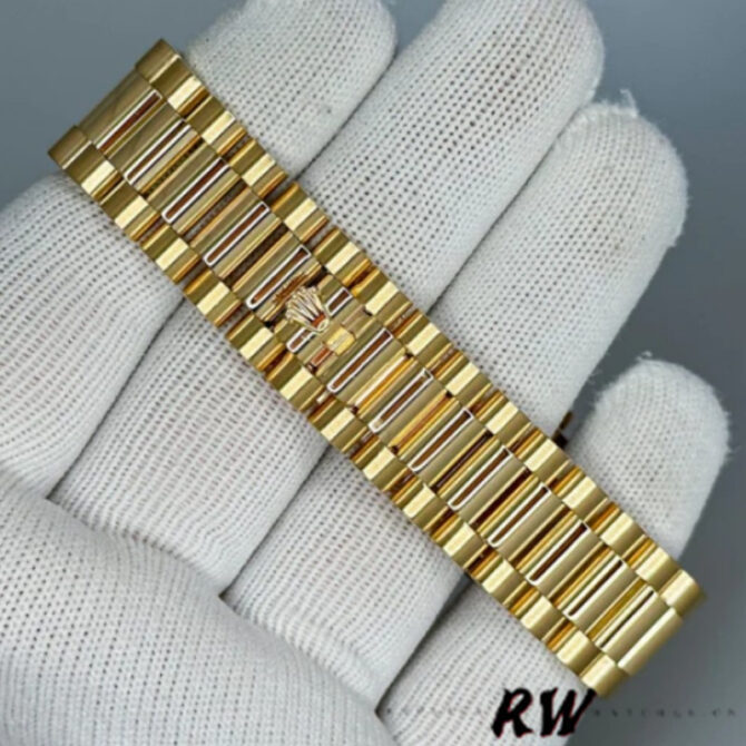 Replica Rolex Day-Date 218238 Champagne Dial Yellow Gold 41MM Mens Watch