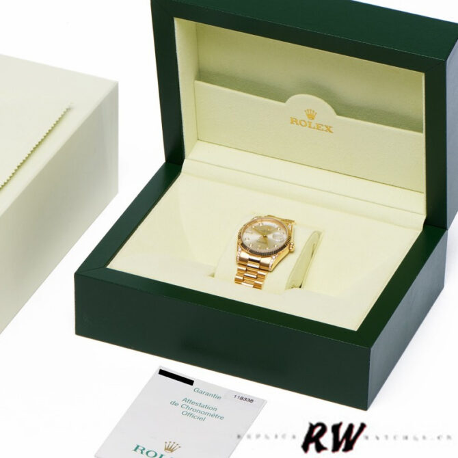 Replica Rolex Day-Date 118338 Yellow gold Silver dial 36mm Unisex Watch