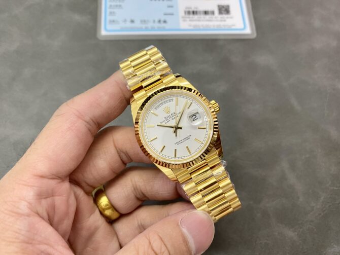 Replica Rolex Day-Date 36MM 128238 0081 Fluted Bezel White Index Dial Unisex Watch