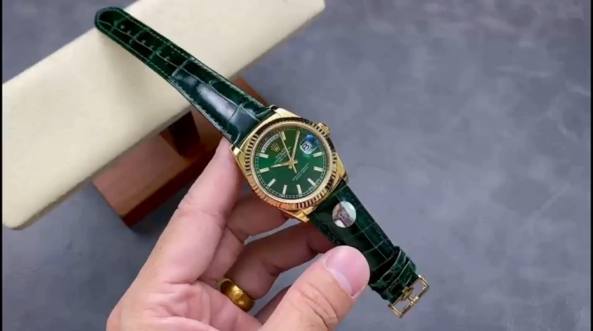 Replica Rolex Day Date 36 Green Dial Solid 18k Yellow Gold 118138 0003