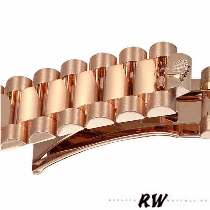 Replica Rolex Day-Date 118205 Rose Gold Champagne Diamond Dial 36mm Unisex Watch