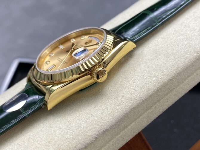 Replica Rolex Day Date 36 Yellow Gold Champagne Dial 118138 0148 Green Leather Strap