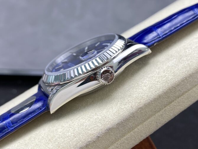 Replica Rolex Day Date 36mm White Gold Fluted Bezel 118139 0004 Blue Index