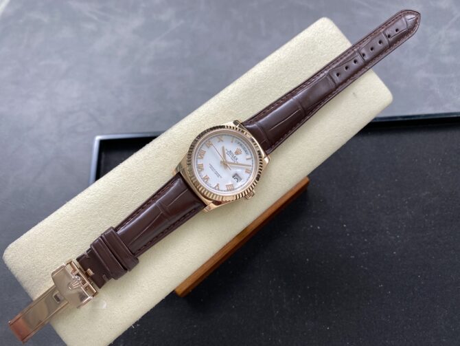Replica Rolex Day Date 36 White Dial 118135 0064 Brown Leather Watch