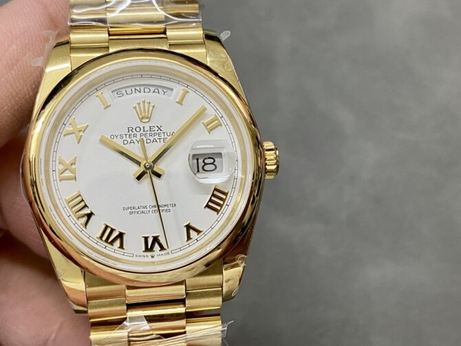 Replica Rolex Day-Date 118208 Yellow Gold White Dial Roman Numeral 36mm Unisex Watch