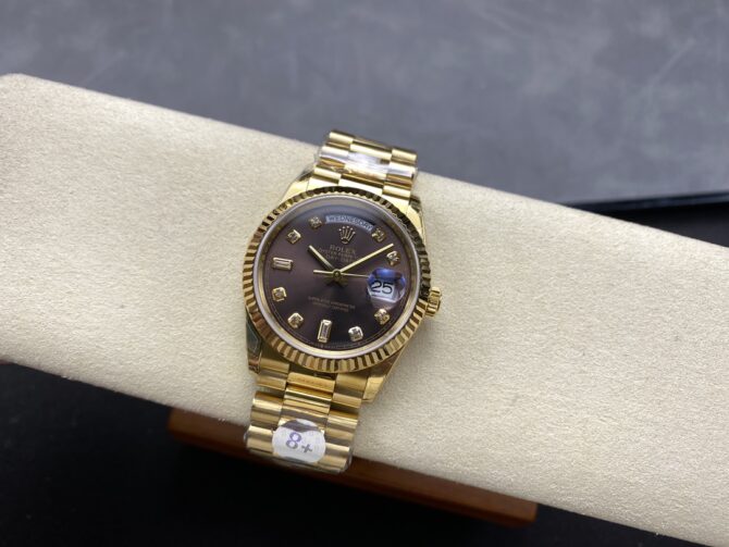 Replica Rolex Day-Date 128238 Fluted Bezel Green Diamond Dial 36MM Unisex Watch