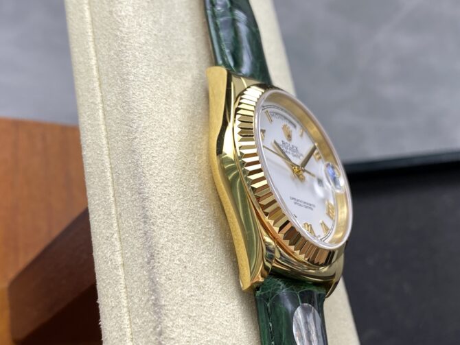 Replica Rolex Day Date 36 White Dial Solid 18k Yellow Gold 118138 Roman