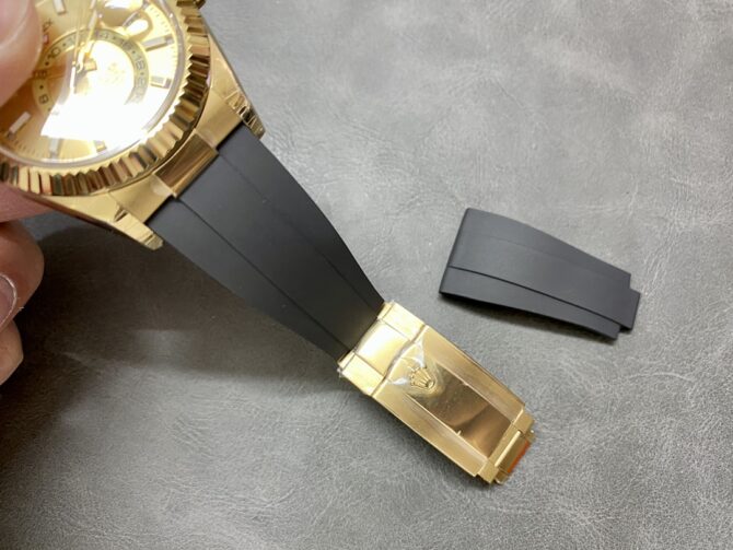 Rolex Sky Dweller m336238 0001 42MM