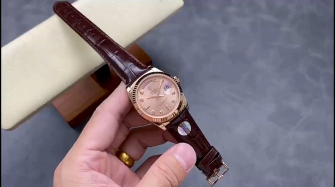 Replica Rolex Day Date 36 Yellow Gold Case 118135 0101 Brown Leather Watch