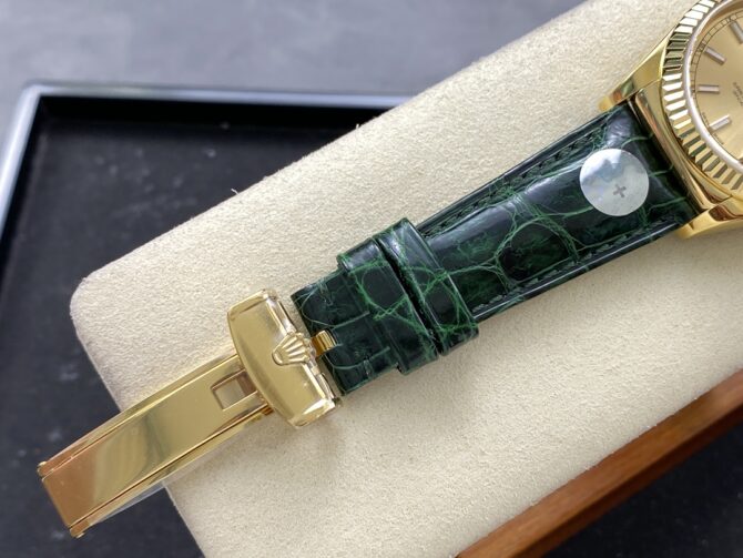 Replica Rolex Day Date 36 Yellow Gold Champagne Dial 118138 0125 Green Strap